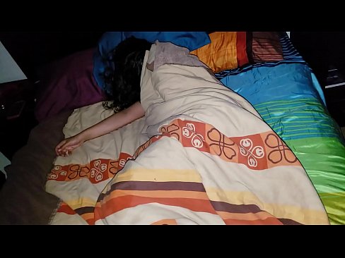 ❤️ Stepson rimprovera a so ghjovana matrigna mentre dorme. Porno anale à porn co.superpornpics.ru ❤